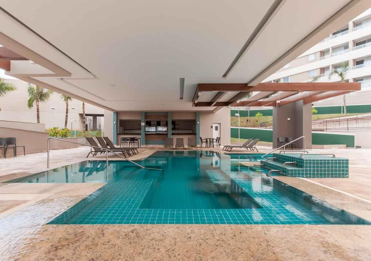 Enjoy Solar Das Aguas Park Resort Olímpia Exteriér fotografie The swimming pool at the hotel