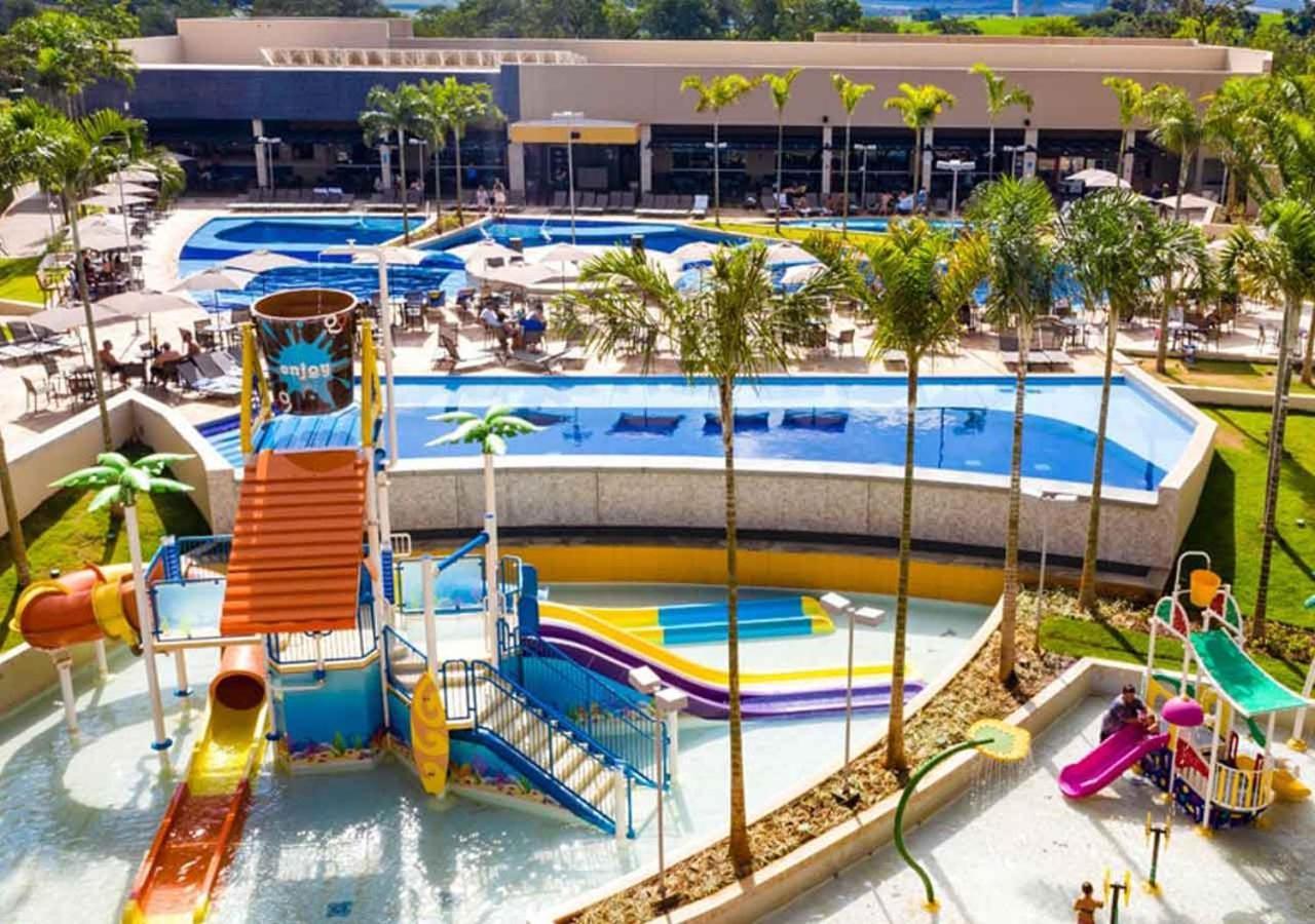 Enjoy Solar Das Aguas Park Resort Olímpia Exteriér fotografie Wet 'n' Wild Water Park