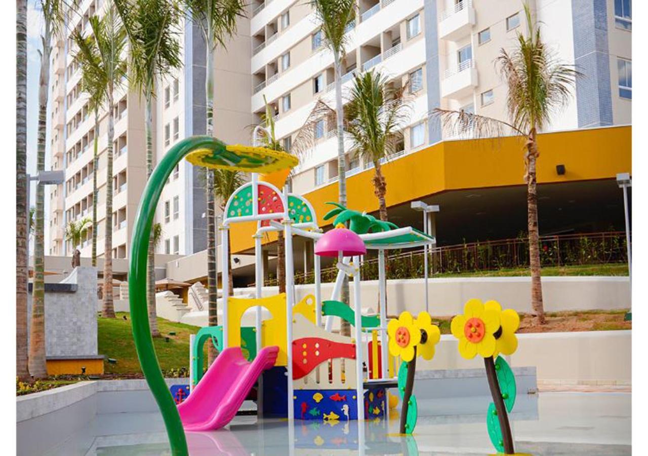 Enjoy Solar Das Aguas Park Resort Olímpia Exteriér fotografie Playground at the complex