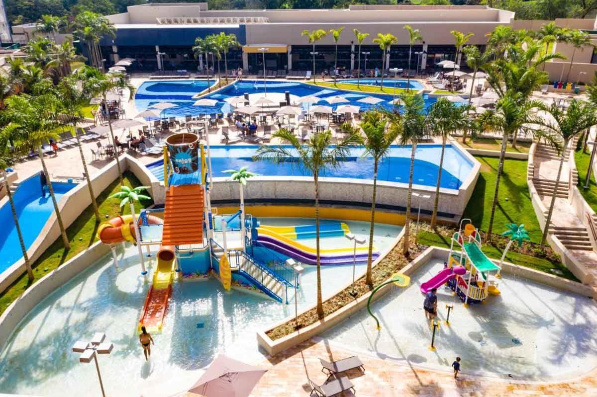 Enjoy Solar Das Aguas Park Resort Olímpia Exteriér fotografie Aerial view of Splash Island