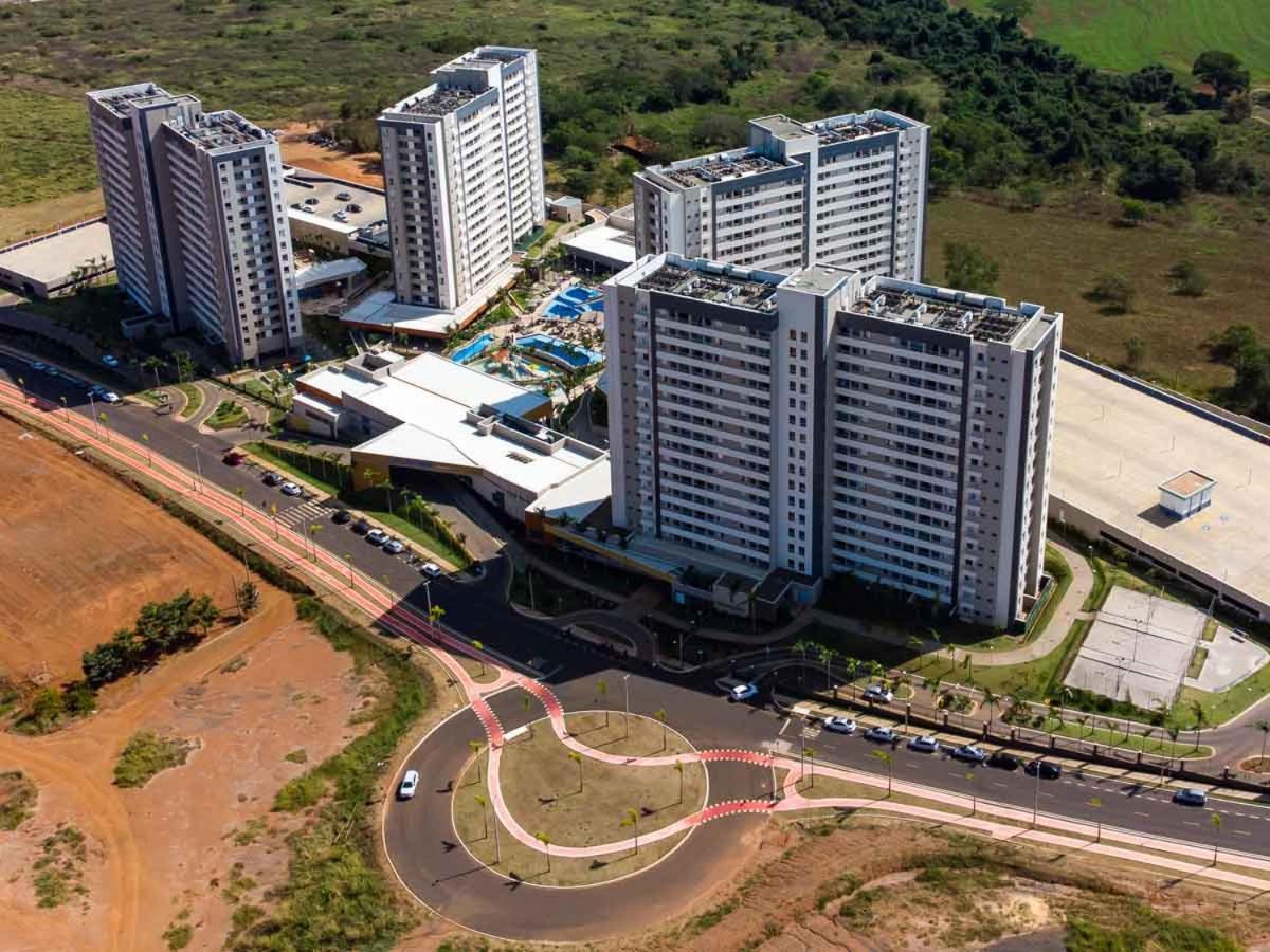 Enjoy Solar Das Aguas Park Resort Olímpia Exteriér fotografie Aerial view of the complex